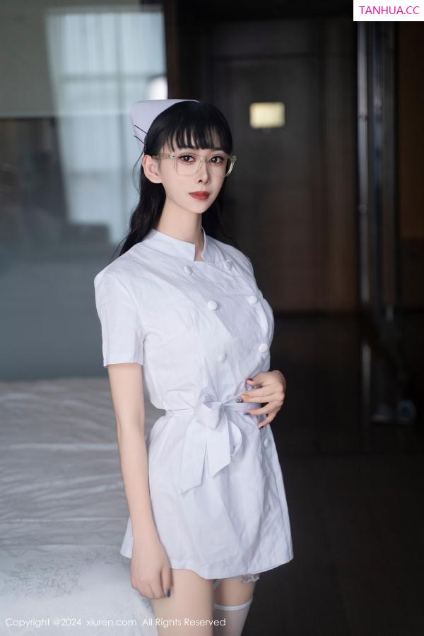   [XiuRen]高清写真图 2024.08.28 No.9077 宝宝甜 美腿丝袜第6张图片